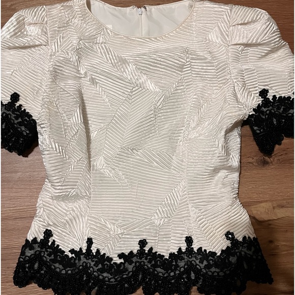 Neiman Marcus Tops - VINTAGE pleated top with black lace trim